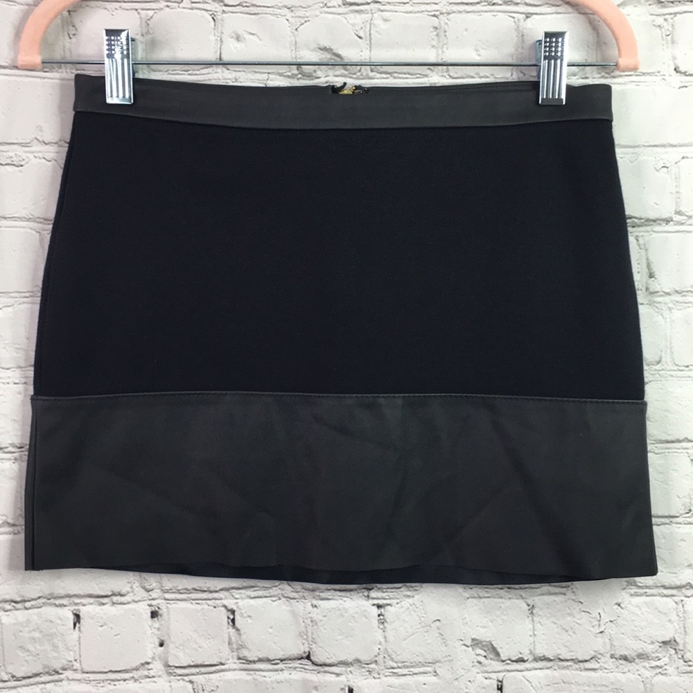 EXPRESS: Black Mini  Skirt